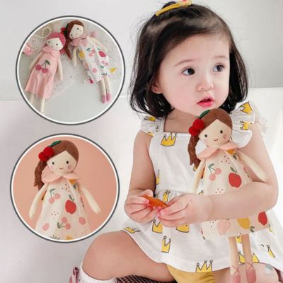 doudou-bebe-fifi-robe-blanche-motif-cerise-pomme