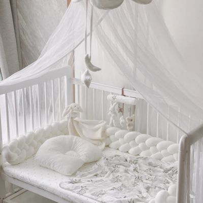 tour de lit tresse double décoration chambre bebe