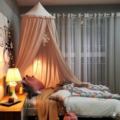 Ciel-de-lit-pour-bebe-serenite-volant