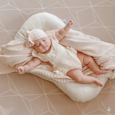 cocon-bebe-morphee-pratique-en-voyage
