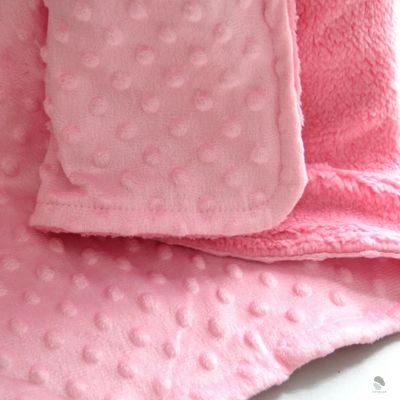 couverture-bebe-polaire-bulles-rose-qualite-sure