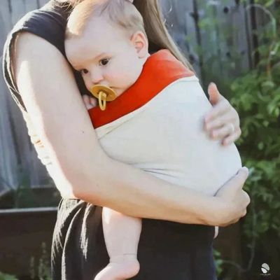 echarpe-de-portage-cuddly-orange-blanc-proximite-confort_09b22d53-b182-4d90-9dce-e18084c1d345