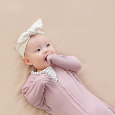 gigoteuse-bebe-calin-manches-ailes