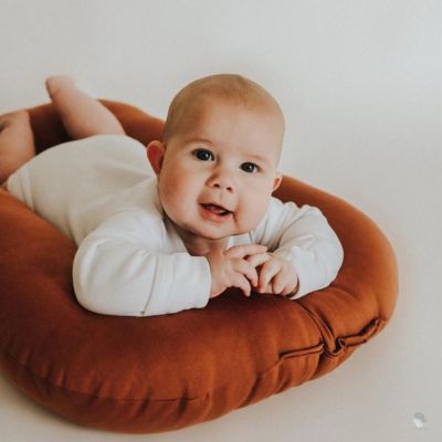 nid-bebe-morphe-marron-temps-de-jeu