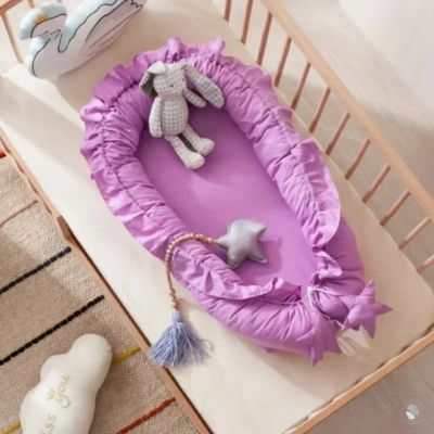 reducteur-de-lit-bebe-cocon-violet